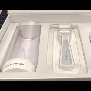 Rodan + Fields Amp roller